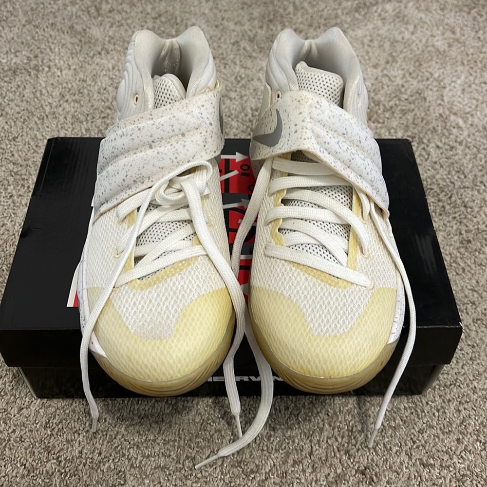 Nike Kyrie 2 (GS) White